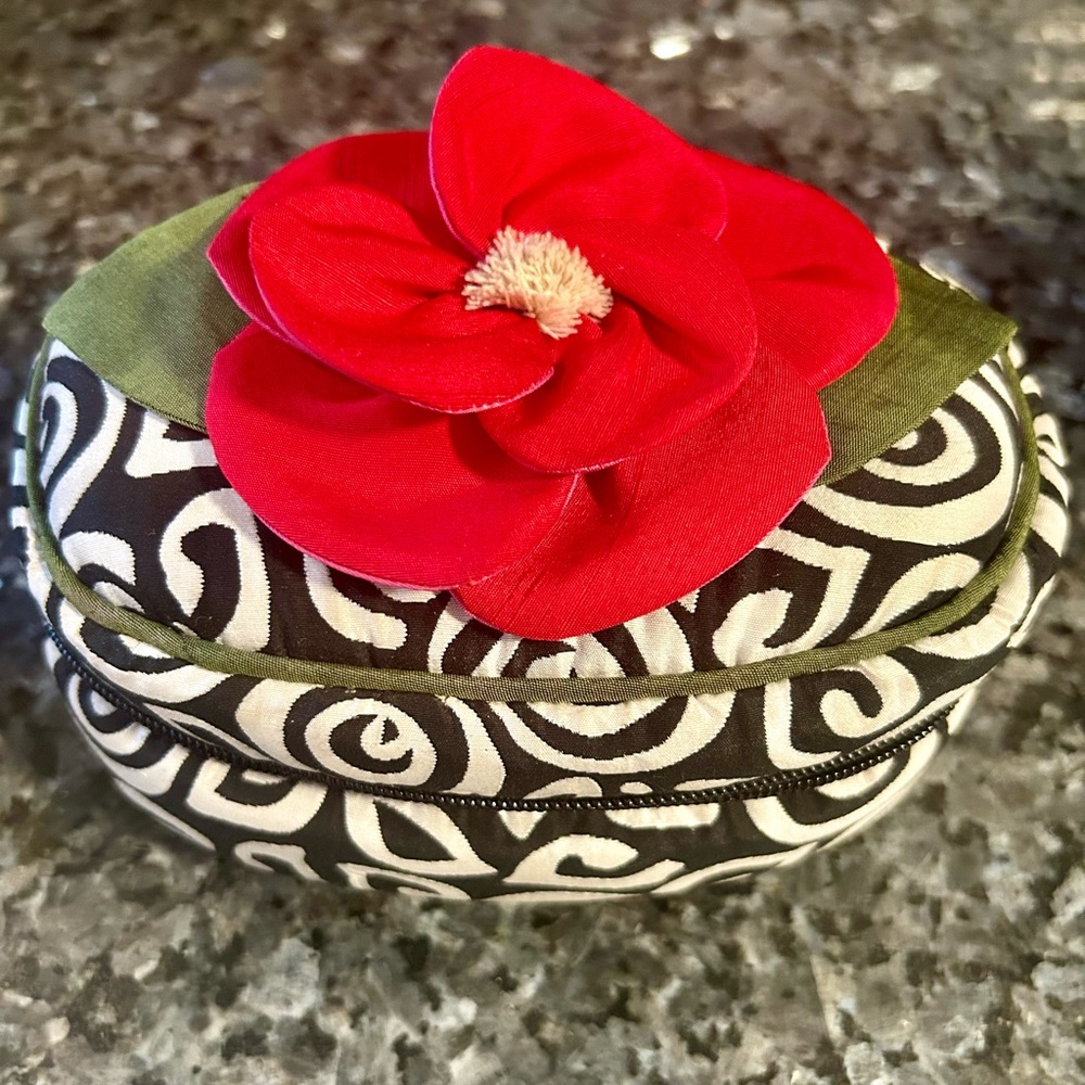 Goody Goody California Black White Swirl Red Flower Soft Case / Pouch